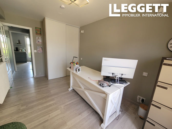 Image No.5-3 Bed House for sale
