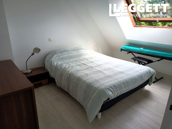 Image No.5-4 Bed House for sale