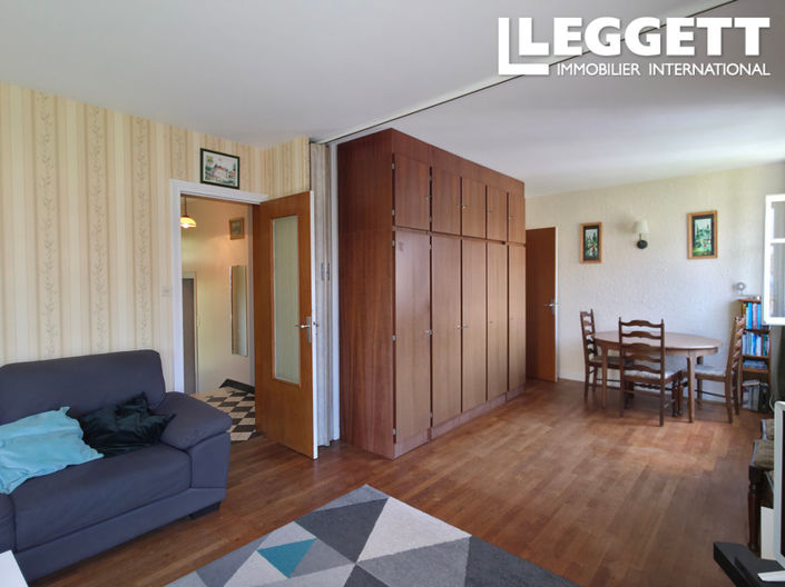 Image No.8-3 Bed House for sale