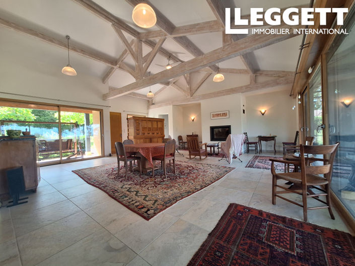 Image No.2-3 Bed House for sale