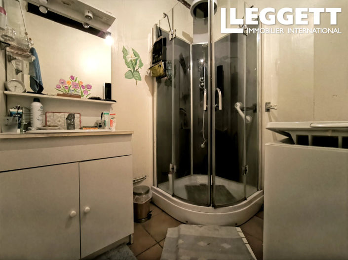 Image No.10-2 Bed House for sale