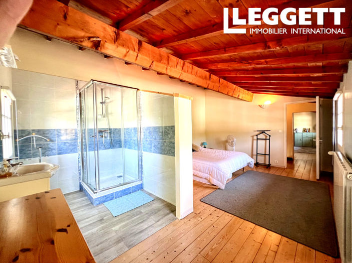 Image No.10-7 Bed House for sale