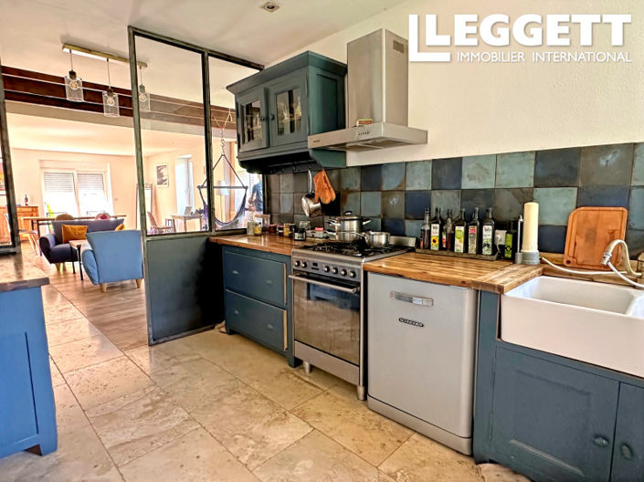 Image No.8-3 Bed House for sale