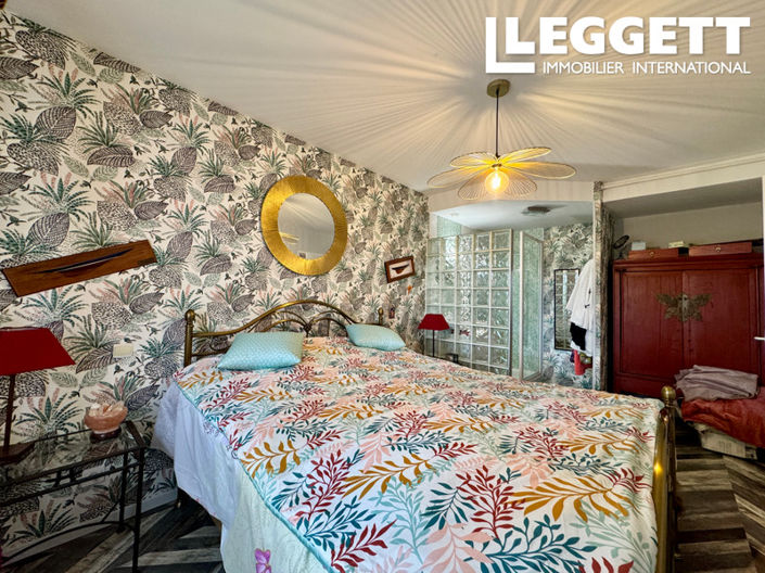 Image No.4-4 Bed House for sale