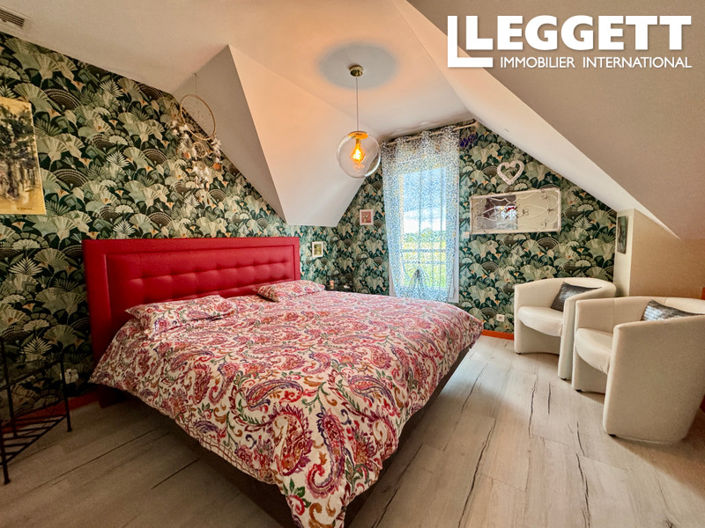 Image No.7-4 Bed House for sale