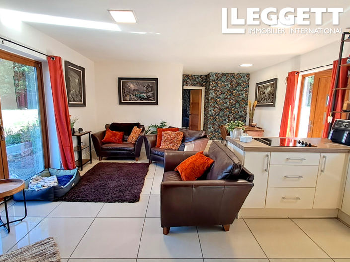 Image No.3-4 Bed House for sale