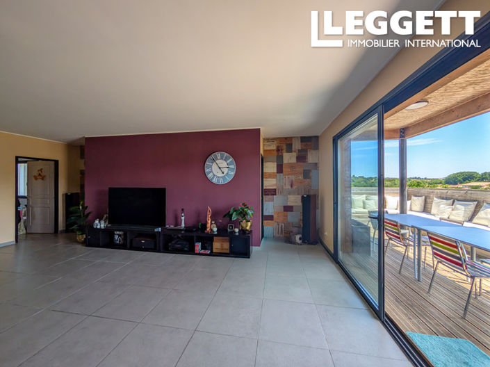 Image No.4-5 Bed House for sale