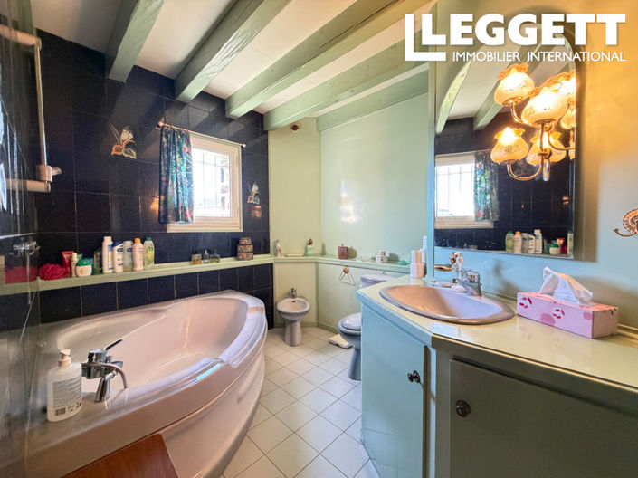 Image No.9-3 Bed House for sale