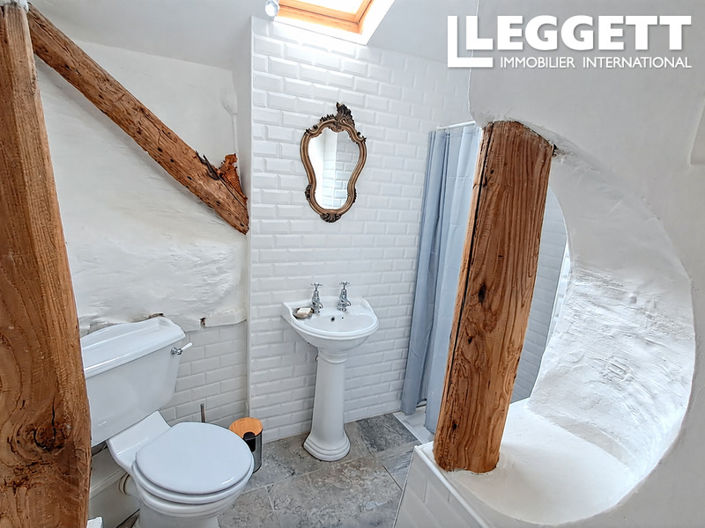 Image No.6-3 Bed House for sale