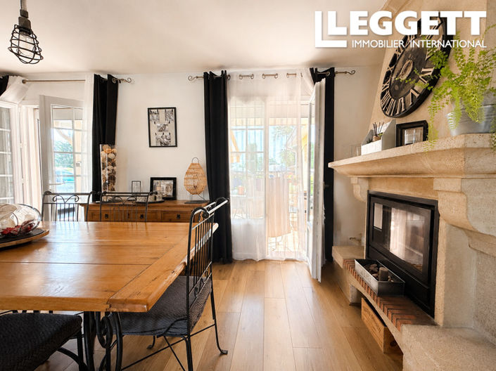 Image No.6-4 Bed House for sale