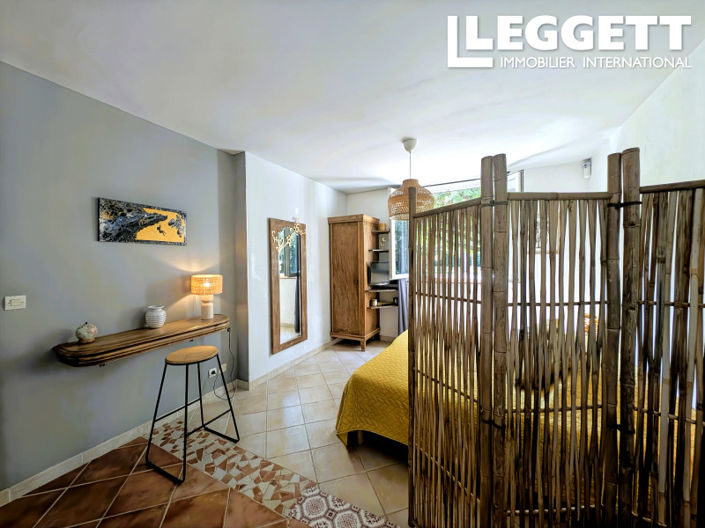 Image No.10-4 Bed House for sale