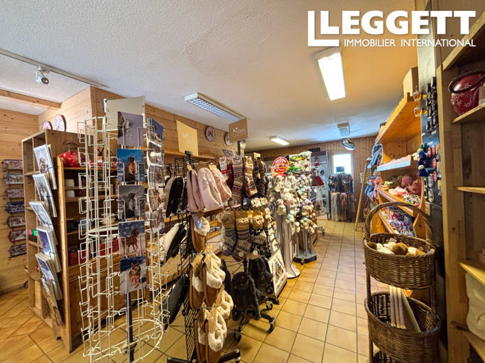 Image No.4-3 Bed Commercial for sale