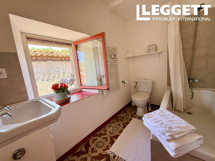 Image No.10-4 Bed House for sale