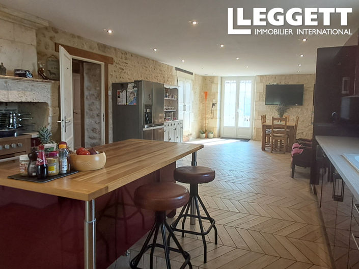 Image No.3-4 Bed House for sale