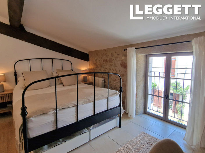 Image No.6-3 Bed House for sale