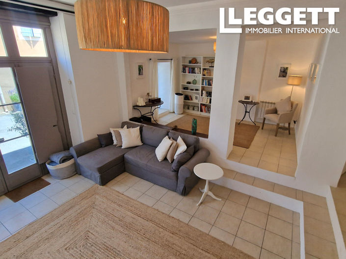 Image No.8-3 Bed House for sale
