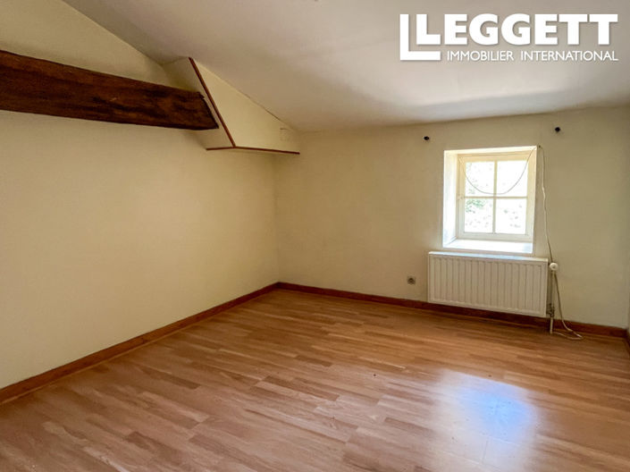 Image No.6-4 Bed House for sale