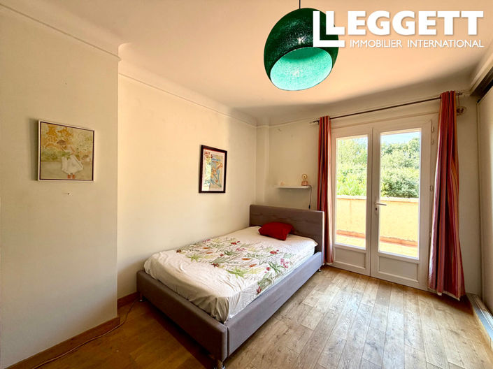Image No.10-4 Bed House for sale