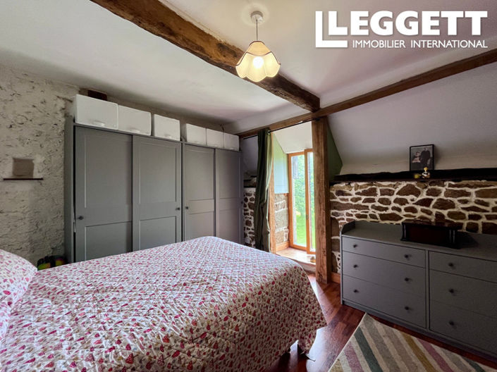 Image No.6-5 Bed House for sale