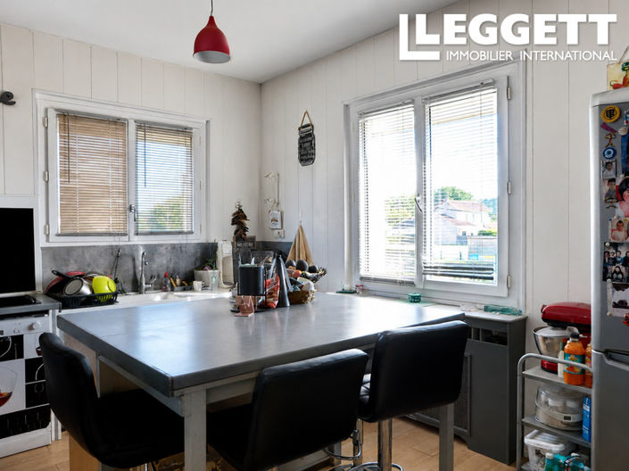 Image No.8-3 Bed House for sale