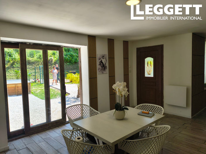 Image No.7-2 Bed House for sale