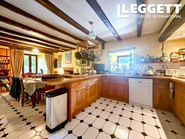 Image No.3-4 Bed House for sale