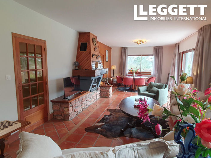 Image No.2-5 Bed House for sale