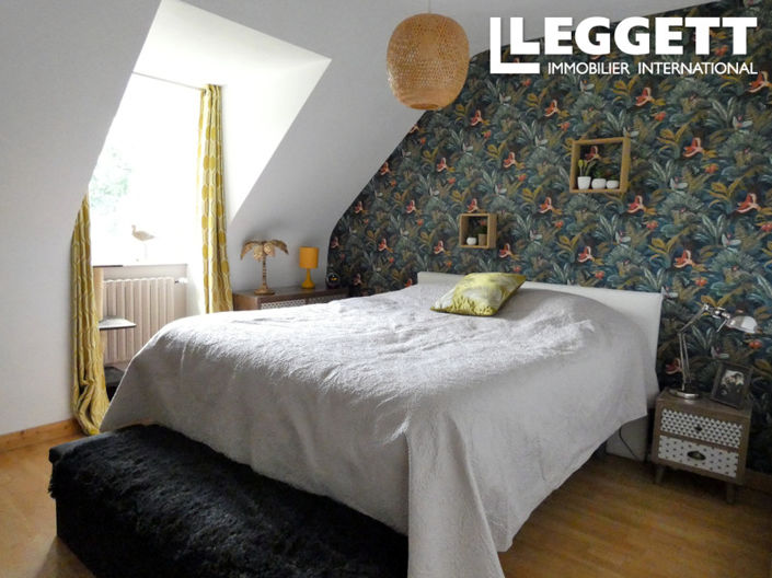 Image No.8-3 Bed House for sale