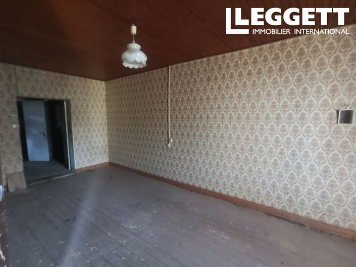 Image No.6-House for sale