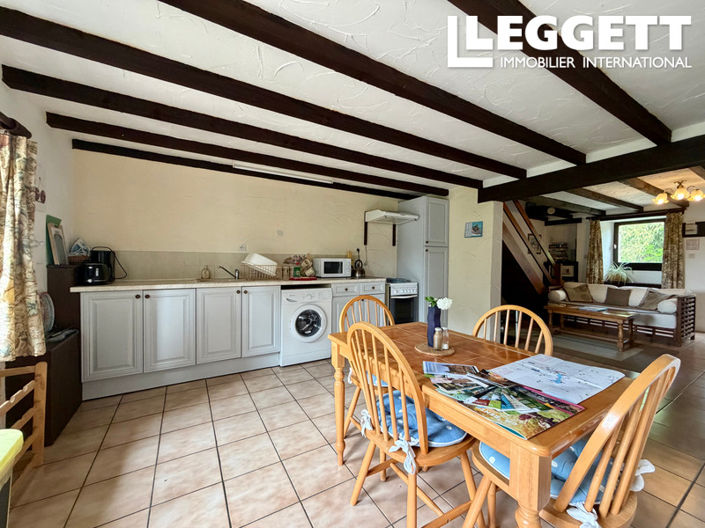 Image No.8-15 Bed House for sale