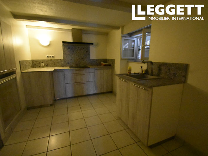 Image No.8-3 Bed House for sale