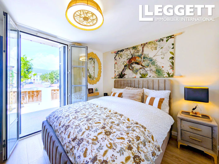 Image No.8-2 Bed Apartment for sale