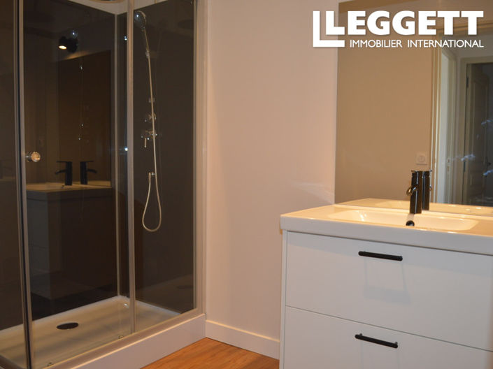 Image No.9-7 Bed House for sale