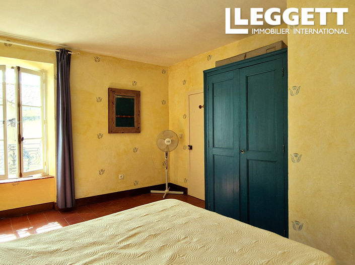Image No.9-3 Bed House for sale