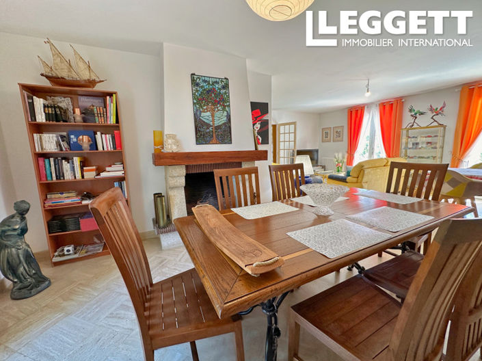 Image No.4-5 Bed House for sale