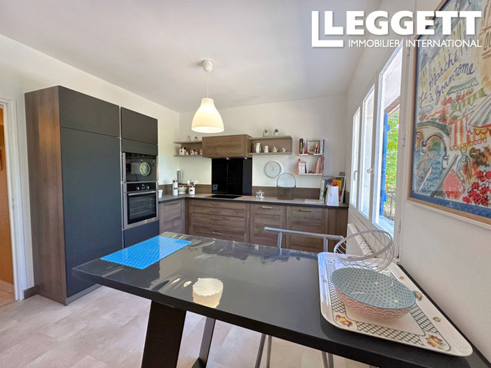 Image No.5-5 Bed House for sale