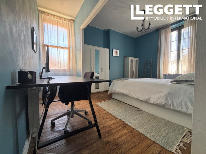 Image No.8-5 Bed House for sale
