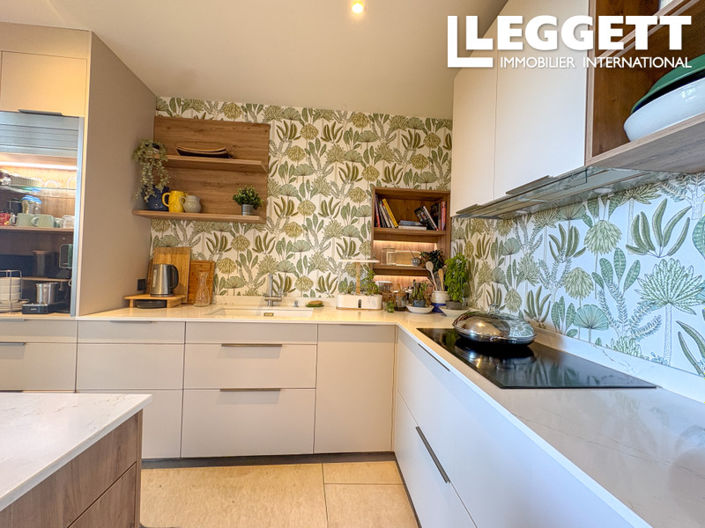 Image No.8-4 Bed Apartment for sale