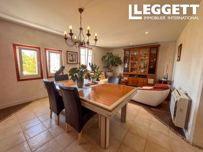 Image No.5-4 Bed House for sale