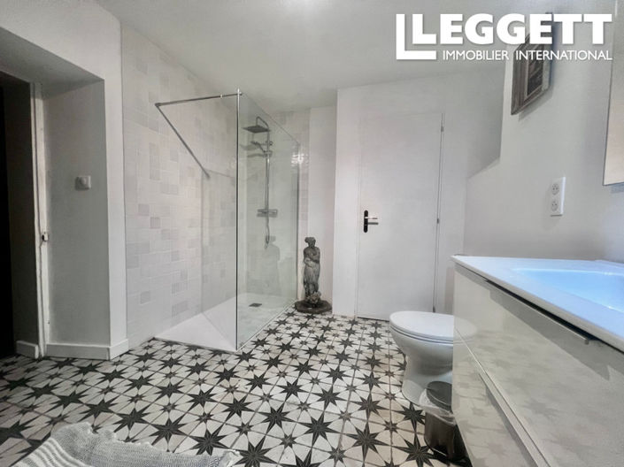 Image No.8-2 Bed House for sale