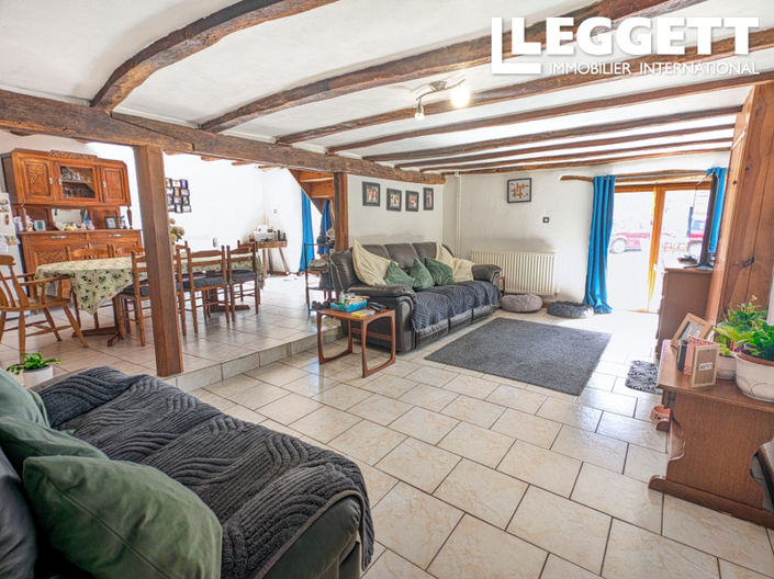 Image No.5-18 Bed House for sale