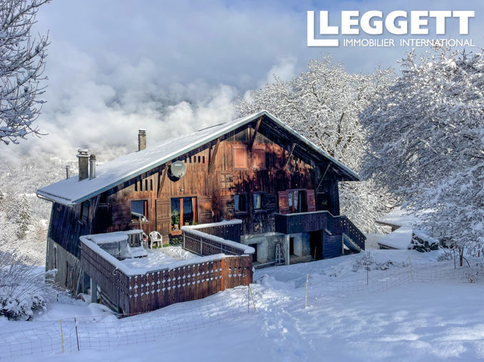 Image No.5-8 Bed House for sale