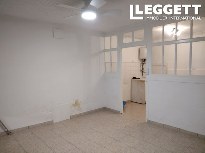 Image No.8-2 Bed House for sale