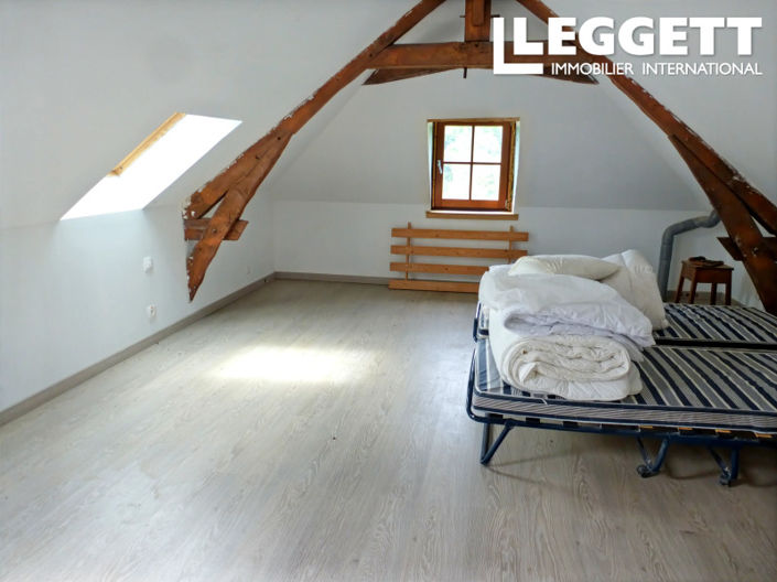 Image No.9-5 Bed House for sale