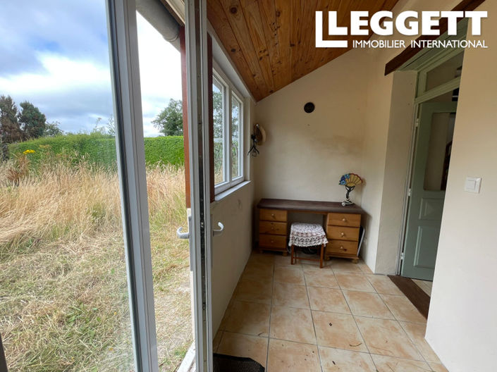 Image No.8-1 Bed House for sale