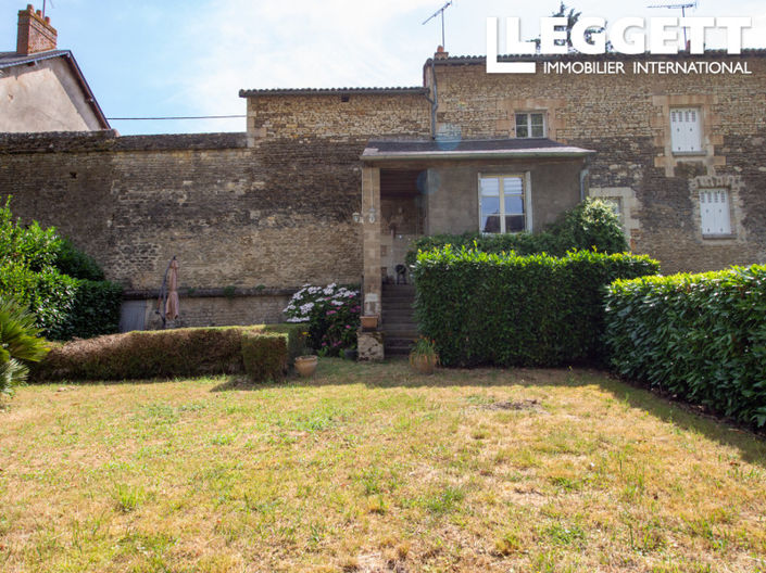 Image No.9-2 Bed House for sale