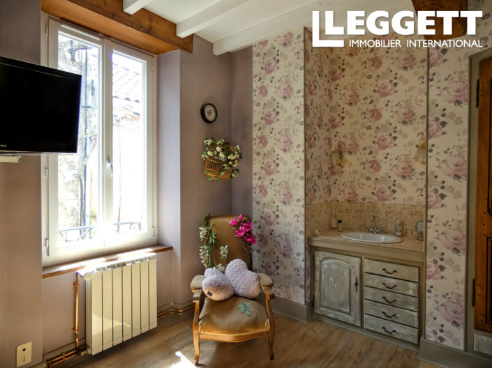 Image No.6-4 Bed House for sale