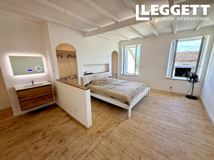 Image No.5-4 Bed House for sale