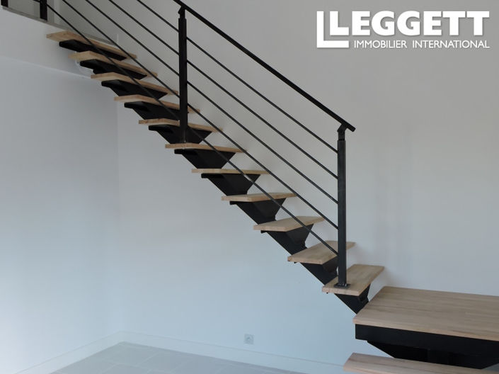 Image No.6-3 Bed House for sale