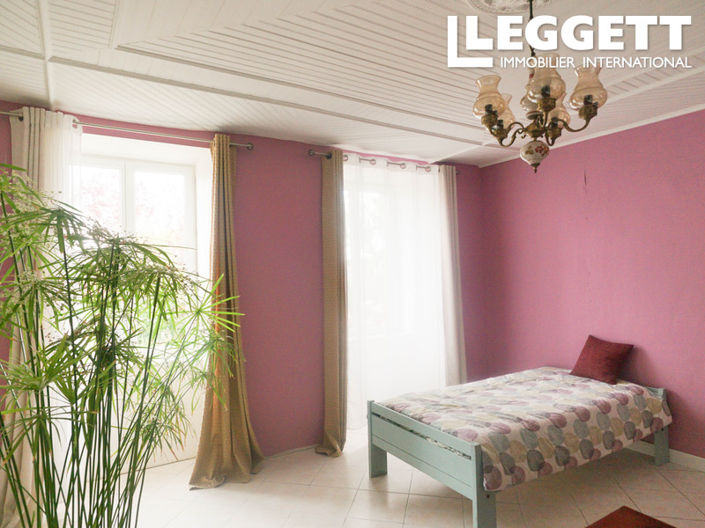 Image No.5-4 Bed House for sale